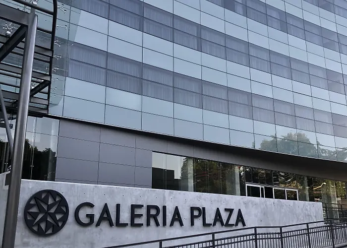 Galeria Plaza San Jeronimo 5*